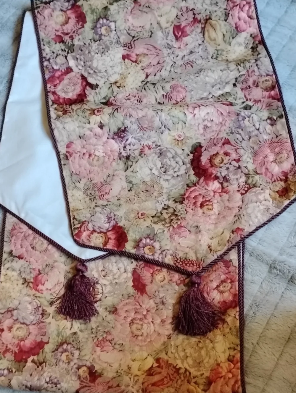 Absolutely Gorgeous! Vintage Floral Tassel Table Runner- Long.